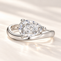 SOLVAZ Pear Solitaire Ring